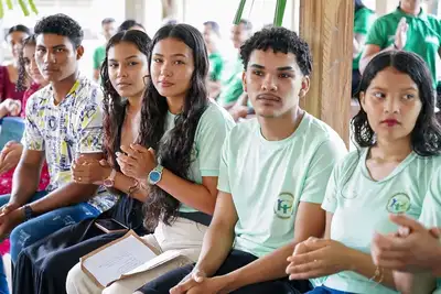 notícia: Governo do Amapá atende mais de 130 mulheres com serviços de saúde na comunidade do Carvão, em Mazagão