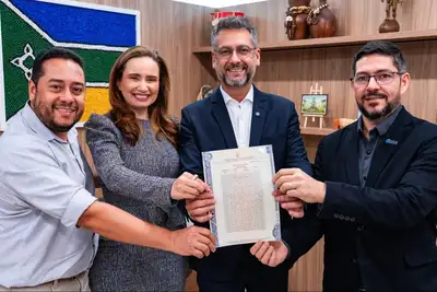 notícia: Em tempo recorde, Amapá recebe registro oficial em cartório de gleba estratégica para o desenvolvimento do estado 