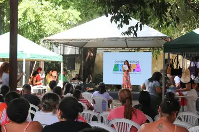 notícia: Governo do Amapá realiza ação para comemorar Dia Internacional de Combate à LGBTfobia, em Macapá