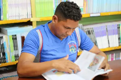 notícia: Com mais de 400 vagas disponíveis, Governo do Amapá adere à campanha nacional para incentivar matrículas na Educação de Jovens e Adultos