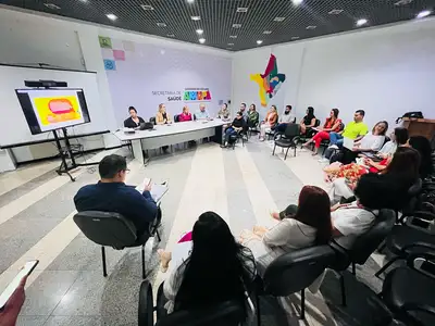 notícia: Governo do Amapá promove intercâmbio internacional sobre políticas de saúde para idosos com pesquisadoras da Itália 