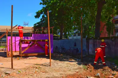 notícia: Governo do Estado atua na reconstrução do Centro Didático Estadual Ginásio Paulo Conrado Bezerra, no Centro de Macapá