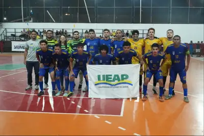 notícia: Acadêmicos da Ueap avançam às quartas de final da Série Prata do Campeonato Estadual de Futsal 2025