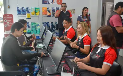 notícia: Solidariedade impulsiona entrega de kits da 6ª Corrida de São Tiago, apoiada pelo Governo do Amapá