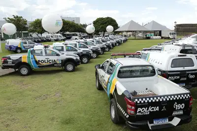 notícia: Governo do Amapá realiza maior entrega de viaturas, equipamentos tecnológicos, armamentos e munições da história da Polícia Militar