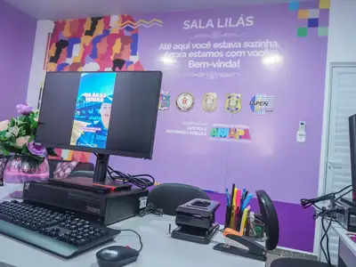 notícia: Governo do Amapá fortalece ações de enfrentamento à violência contra a mulher com implantação de 'Salas Lilás' na Segurança Pública 