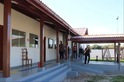 notícia: Reconstruída pelo Governo do Amapá, nova Escola Quilombola Estadual Profº Joaquim Manoel de Jesus Picanço será entregue em Macapá