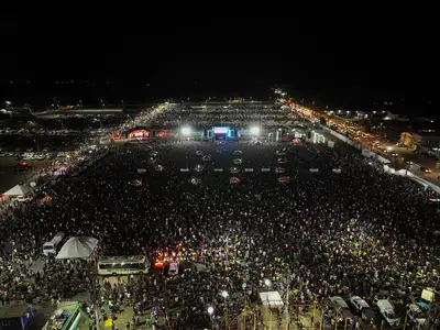 notícia: Noite do Amapá: governador Clécio Luís anuncia ‘Festival das Aparelhagens’ para a 54ª Expofeira em reconhecimento ao movimento cultural