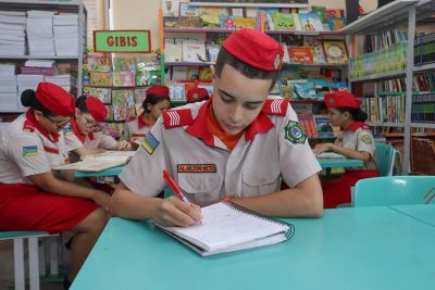 notícia: Governo do Amapá abre pré-matrícula para 985 vagas em escolas de gestão compartilhada de Macapá e Santana; veja como concorrer